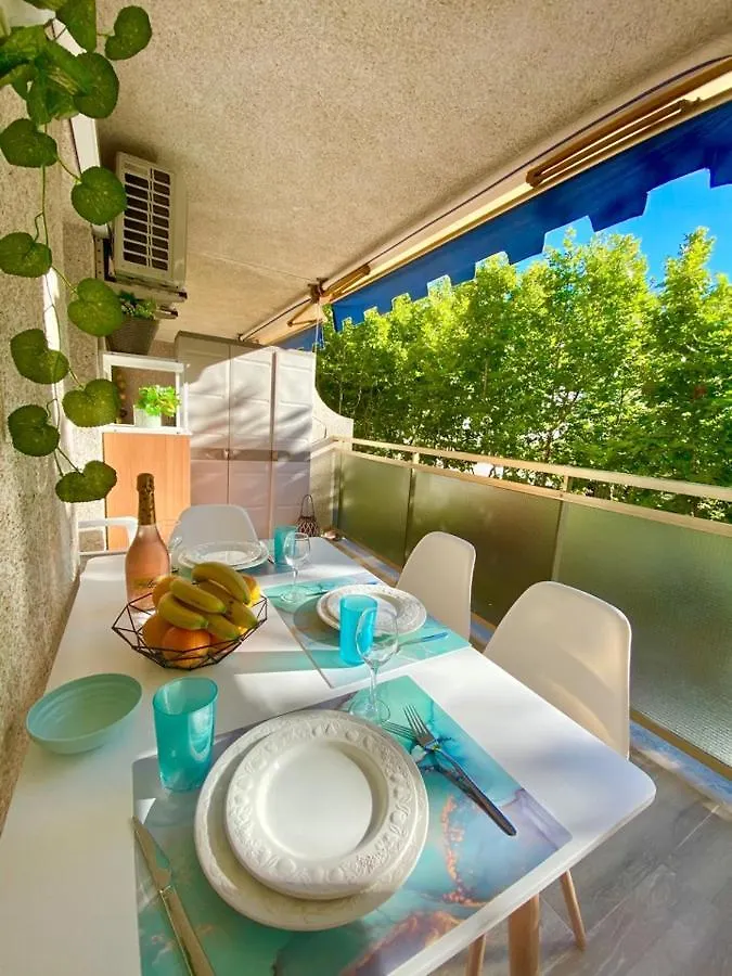 Apartamento lujo Pere Salou 0*,  España